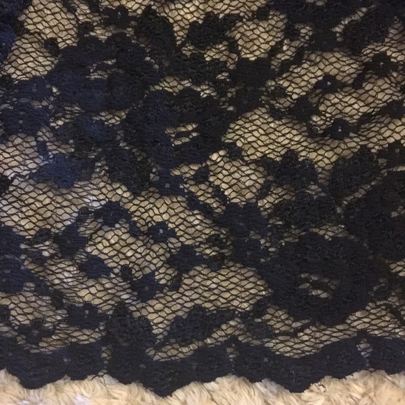 Black V neck, knot front lace long sleeve top - Picture 3 of 5